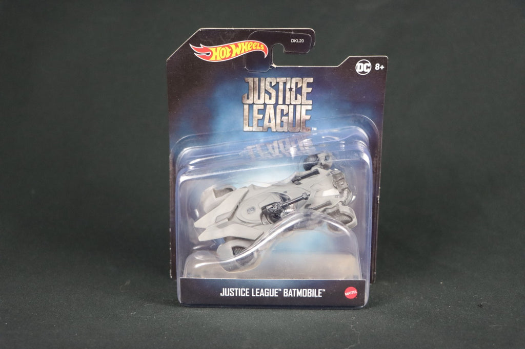 NEW Mattel FHF41 Hot Wheels Batman JUSTICE LEAGUE BATMOBILE 1:50 2021 Wave 1