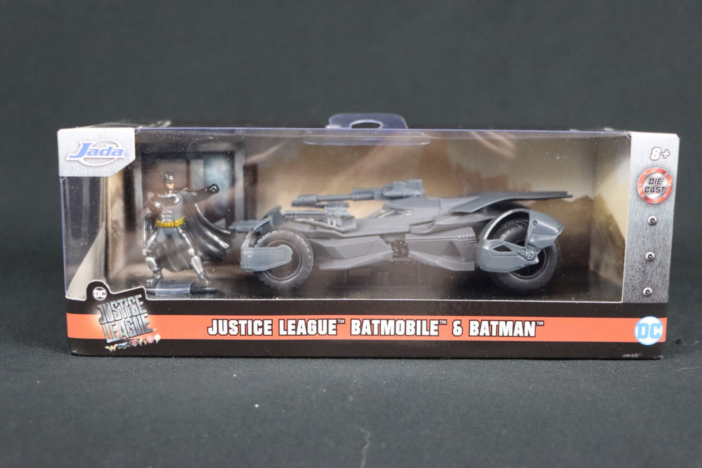 Jada Justice League Batman & Batmobile - 1:34 Car w/figure 2022 New Sealed